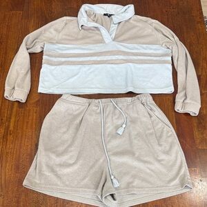 7 For All Mankind Matching Set Terry Cloth Feel- Long Sleeve & Shorts w/ pockets